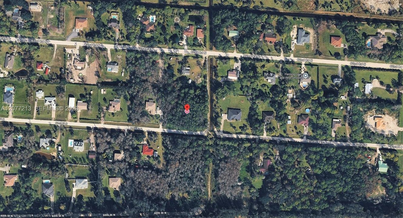 待售: $299,900 (1.53 acres)