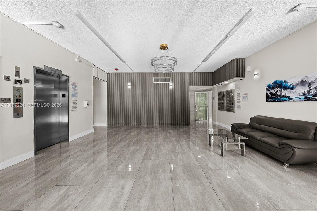 For Rent: $2,495 (2 beds, 2 baths, 1175 Square Feet)
