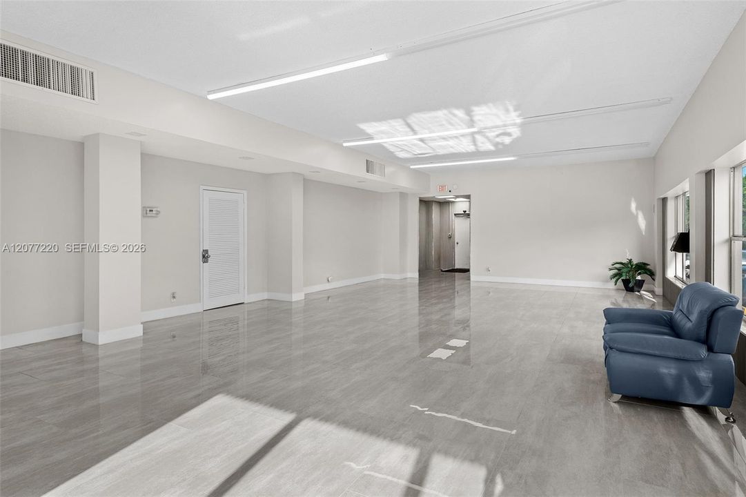 For Rent: $2,495 (2 beds, 2 baths, 1175 Square Feet)
