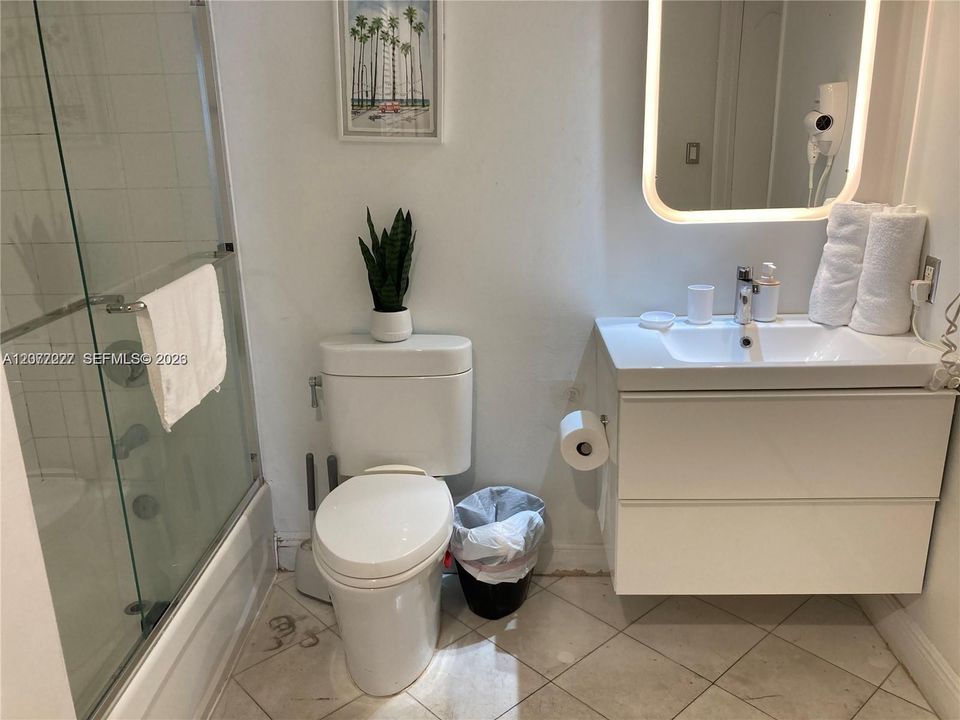 В аренду: $2,900 (1 спален, 1 ванн, 740 Квадратных фут)