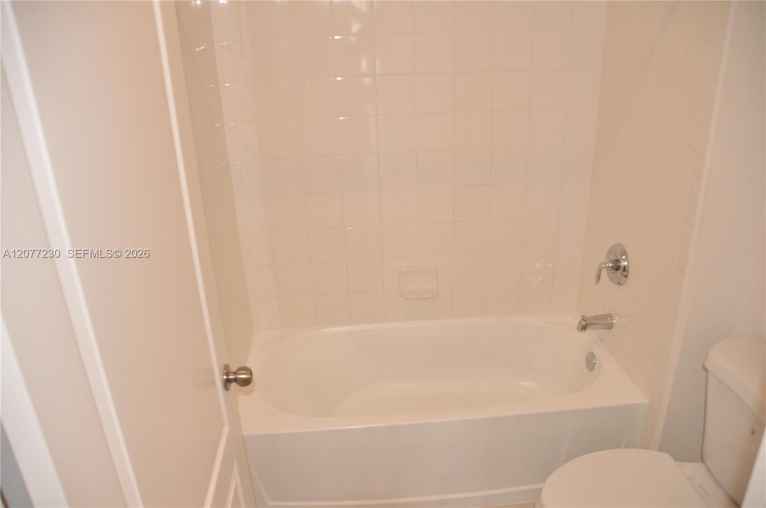 В аренду: $2,450 (4 спален, 2 ванн, 1730 Квадратных фут)