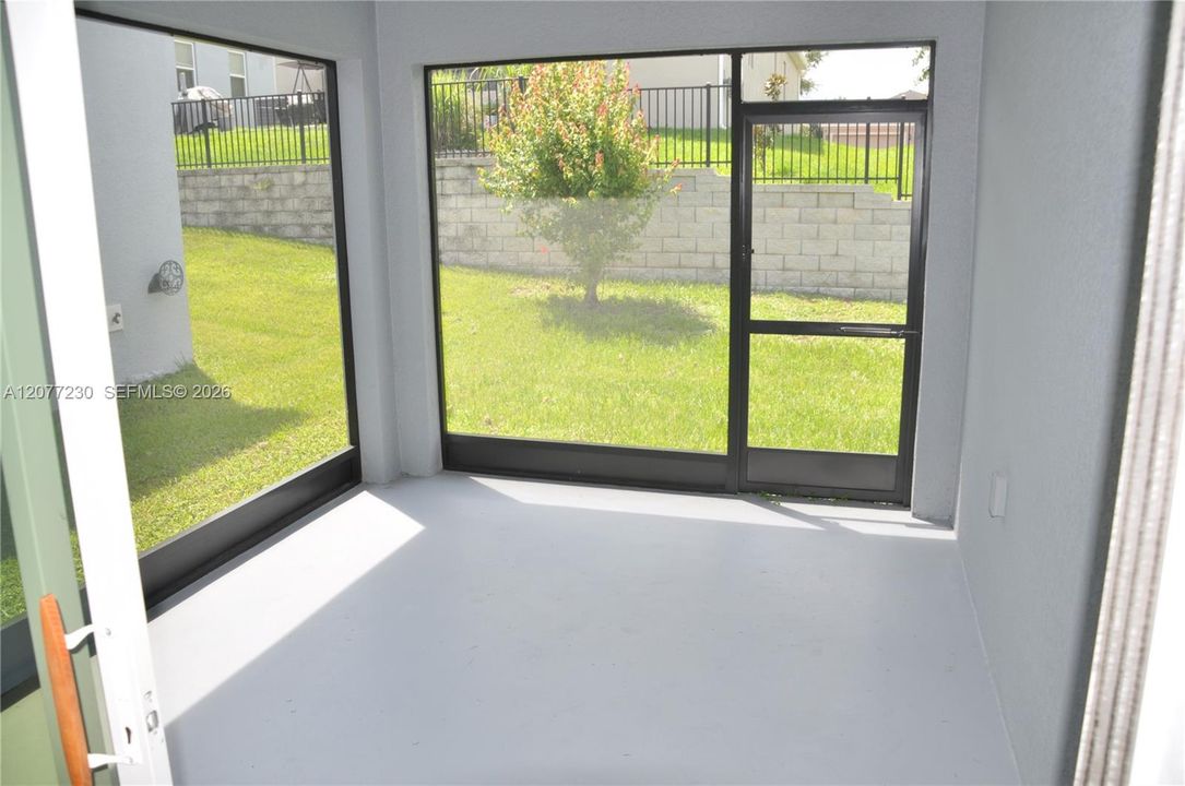 В аренду: $2,450 (4 спален, 2 ванн, 1730 Квадратных фут)