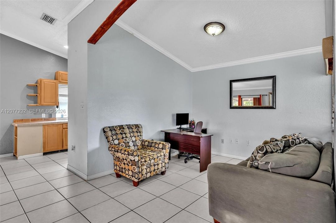 For Sale: $640,000 (3 beds, 2 baths, 1563 Square Feet)