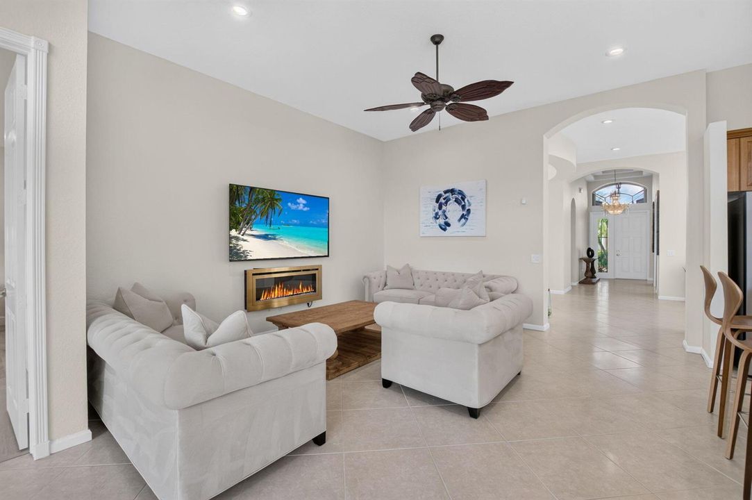 FAMILY ROOM