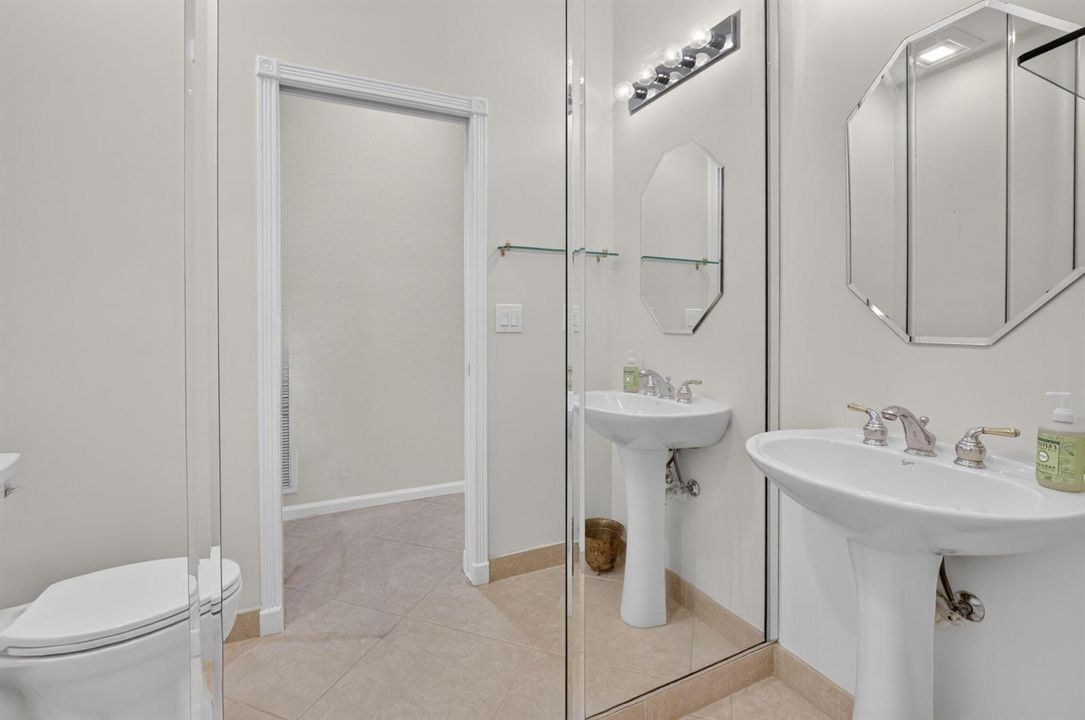 POWDER ROOM