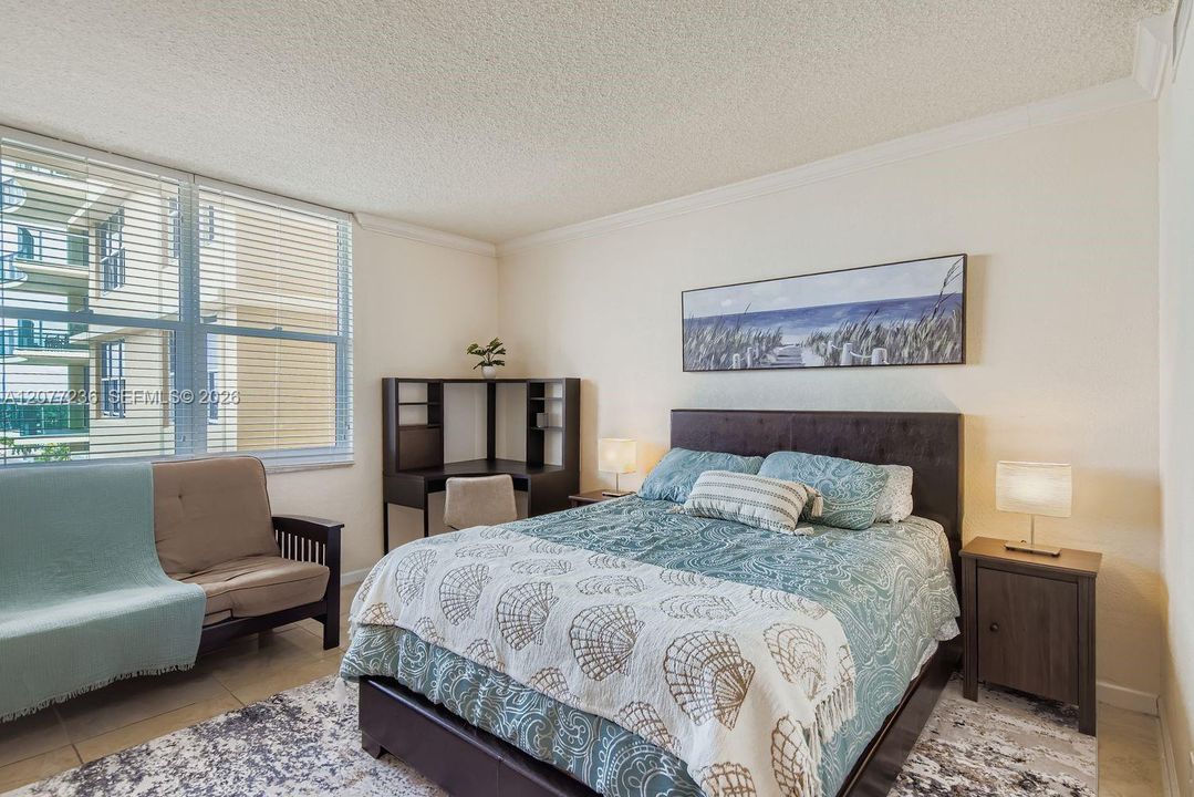 For Rent: $2,150 (0 beds, 1 baths, 486 Square Feet)