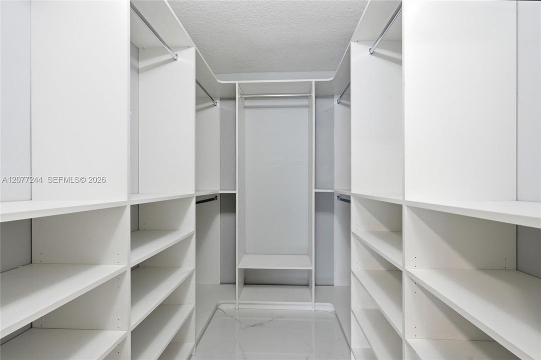 На продажу: $623,500 (3 спален, 2 ванн, 1836 Квадратных фут)