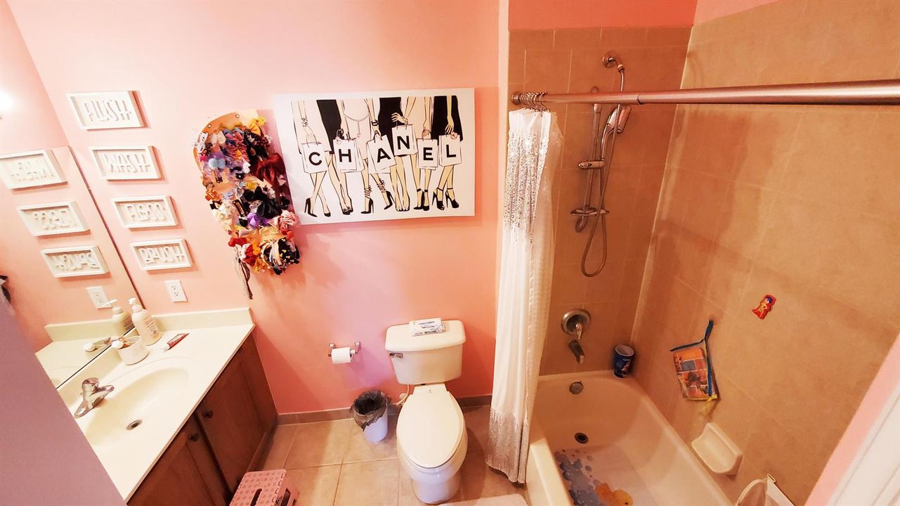 2nd Master Suite Bath