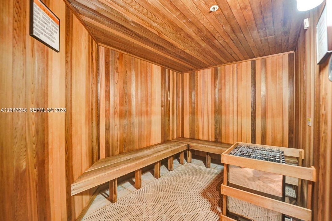 For Rent: $3,000 (2 beds, 2 baths, 1338 Square Feet)