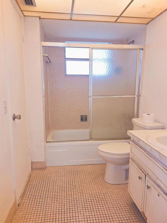 Bathroom shower cont
