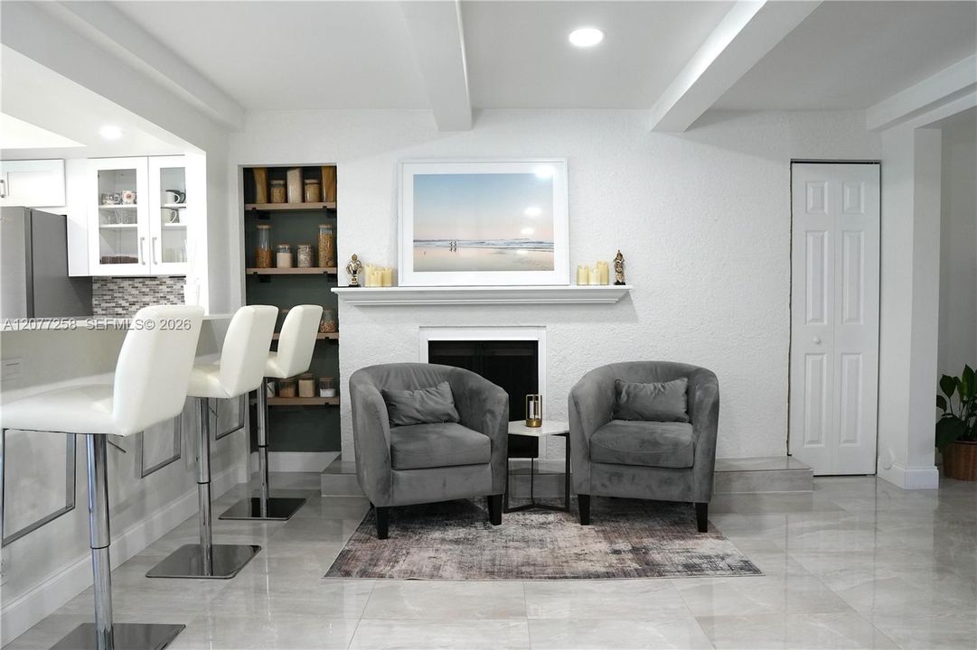 En Venta: $529,000 (2 camas, 2 baños, 1807 Pies cuadrados)