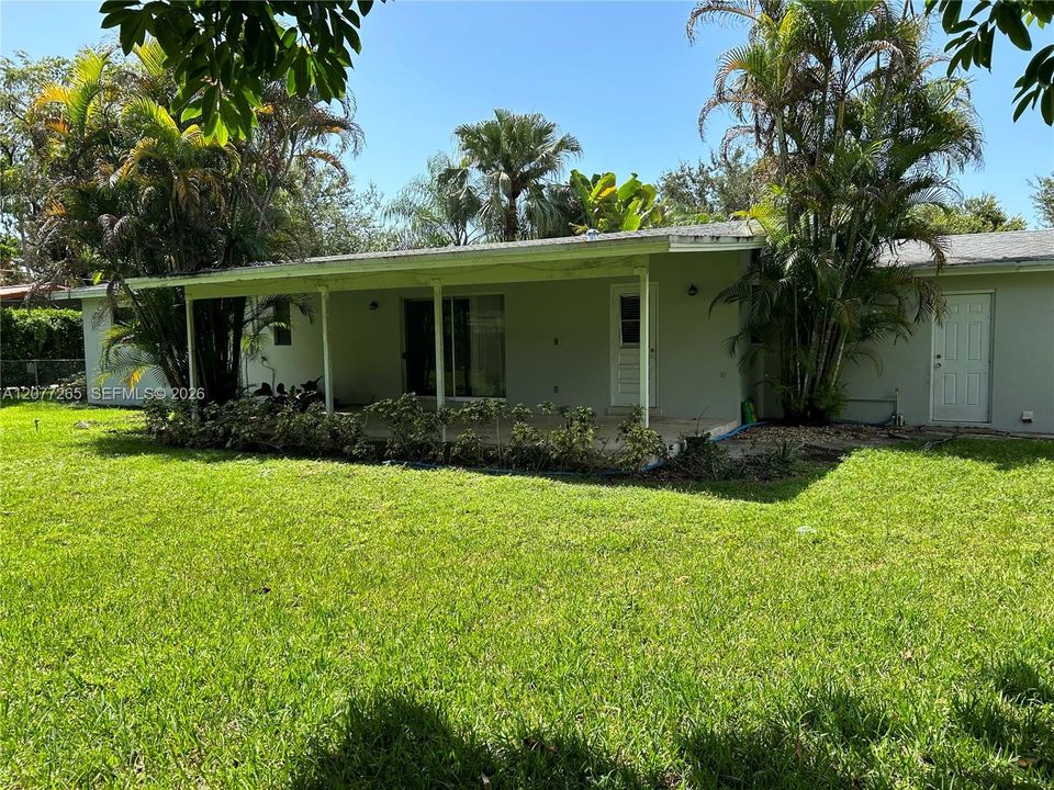 For Rent: $5,900 (3 beds, 2 baths, 1430 Square Feet)