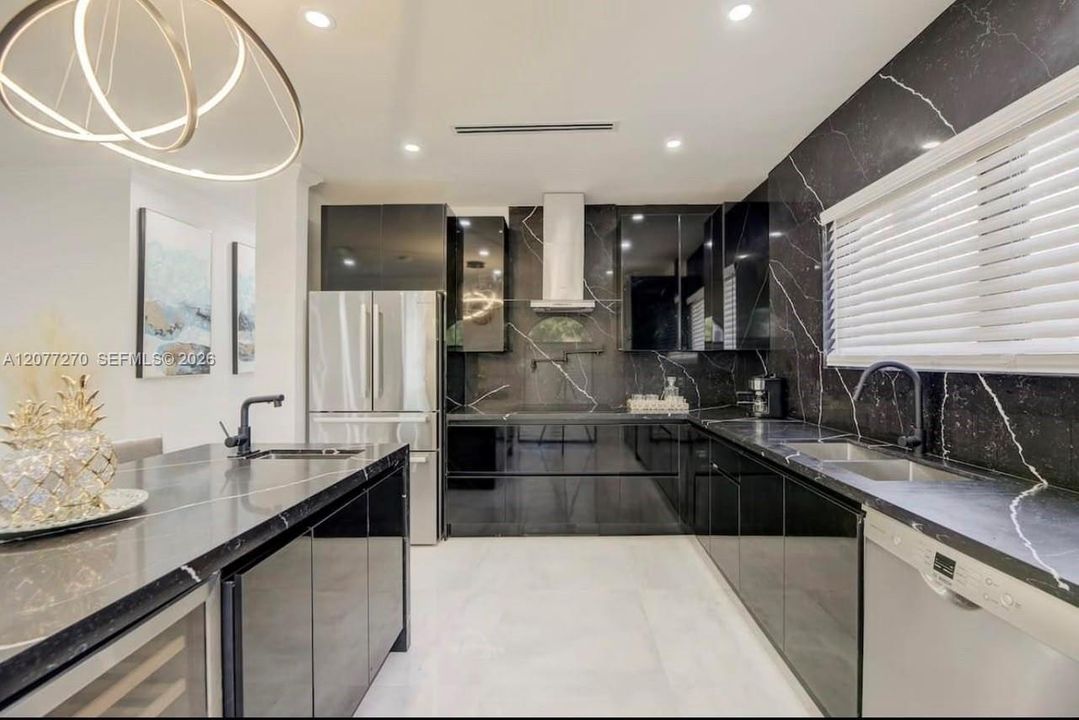 For Sale: $2,000,000 (0 beds, 0 baths, 2578 Square Feet)