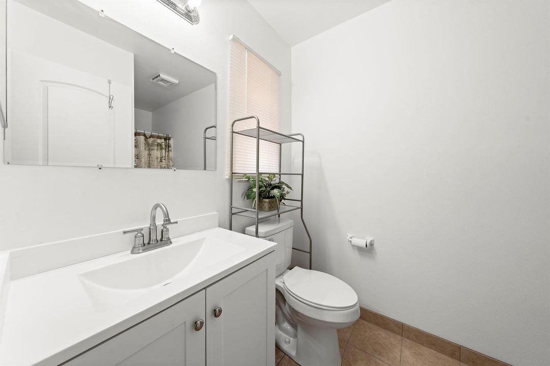 UNIT 1 MASTER BATH