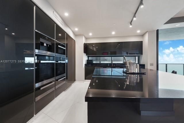 For Rent: $28,500 (4 beds, 4 baths, 3171 Square Feet)