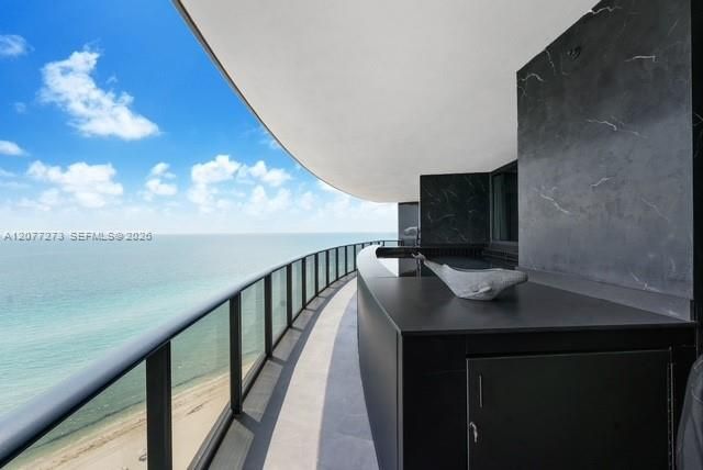 For Rent: $28,500 (4 beds, 4 baths, 3171 Square Feet)