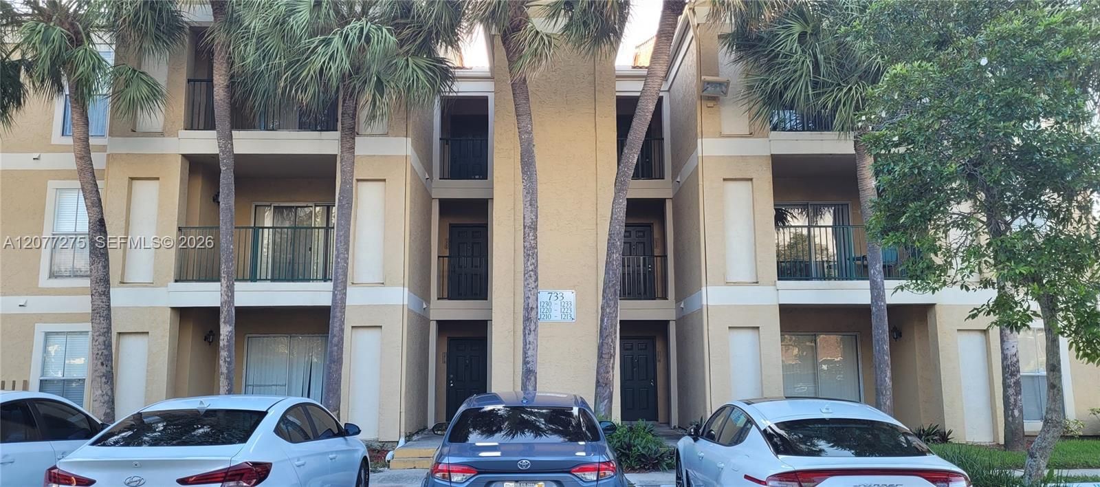 For Rent: $1,750 (1 beds, 1 baths, 780 Square Feet)