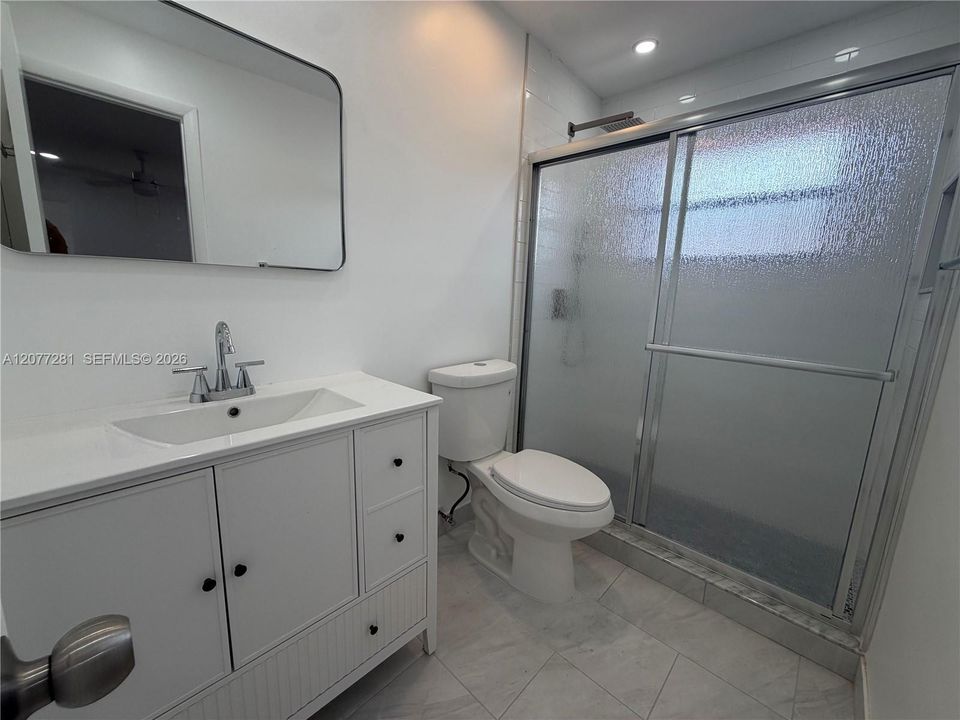 В аренду: $2,100 (1 спален, 1 ванн, 1126 Квадратных фут)