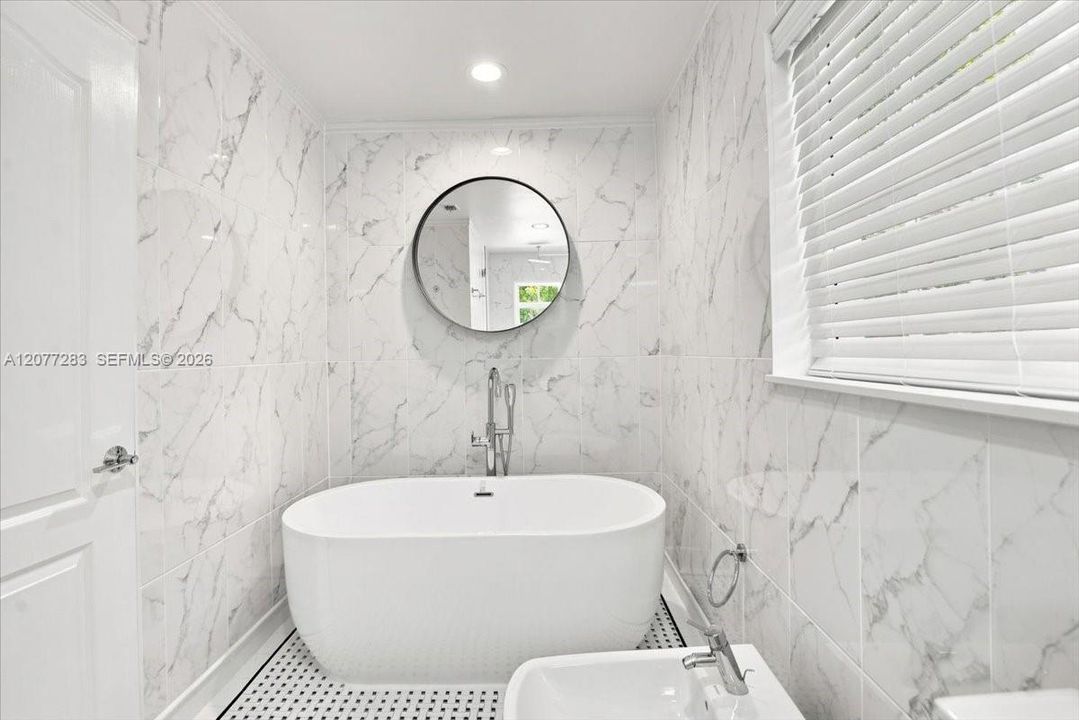 En Venta: $1,398,000 (3 camas, 3 baños, 2557 Pies cuadrados)