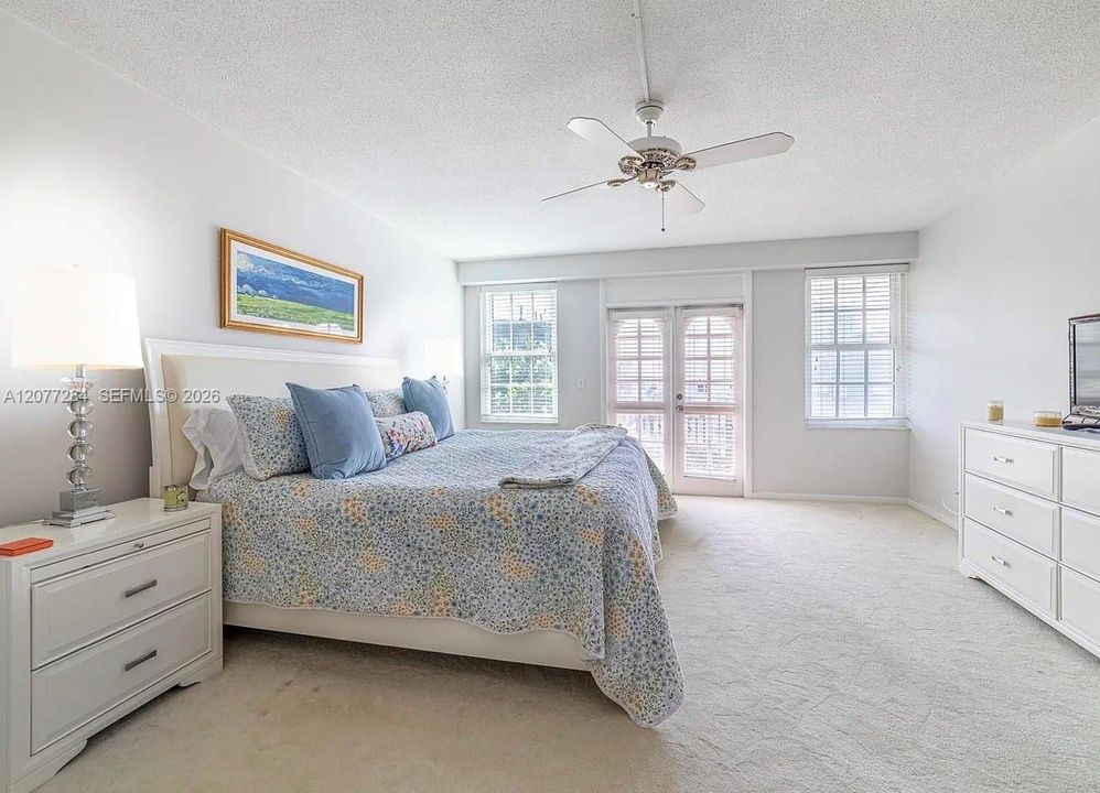 For Rent: $5,200 (2 beds, 2 baths, 1395 Square Feet)