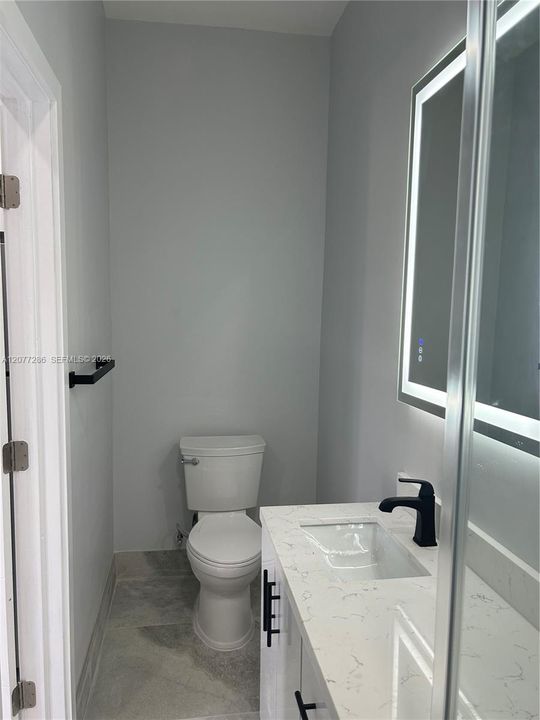En Renta: $1,600 (1 camas, 1 baños, 1801 Pies cuadrados)