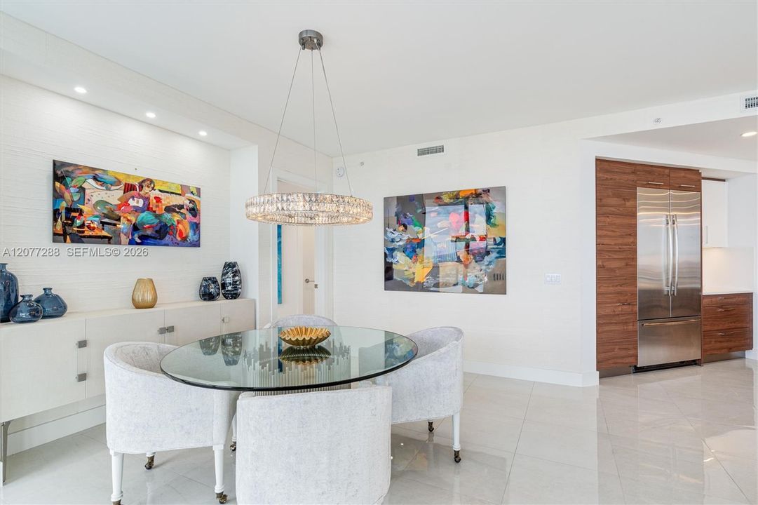 For Rent: $13,500 (3 beds, 3 baths, 2658 Square Feet)