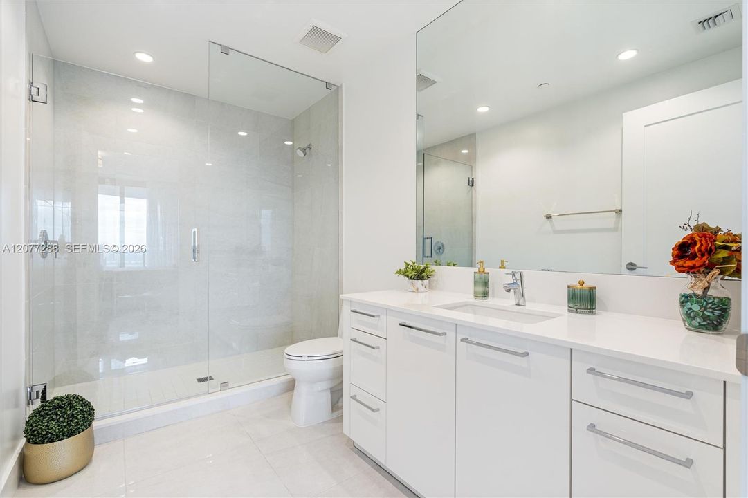 2nd bathroom