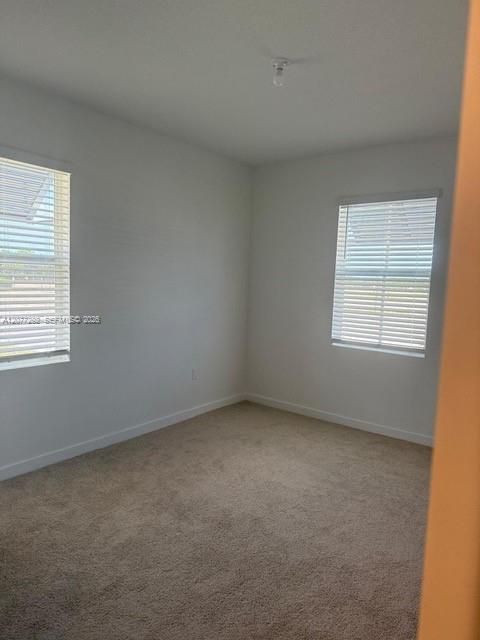 For Sale: $515,000 (4 beds, 2 baths, 1940 Square Feet)