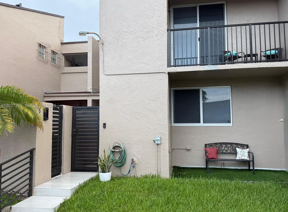 En Venta: $469,000 (3 camas, 2 baños, 1520 Pies cuadrados)