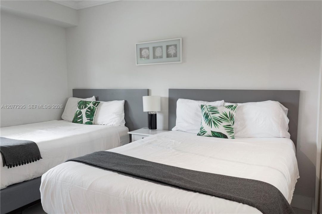 For Rent: $3,500 (2 beds, 2 baths, 1310 Square Feet)