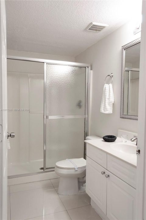 For Rent: $3,500 (2 beds, 2 baths, 1310 Square Feet)