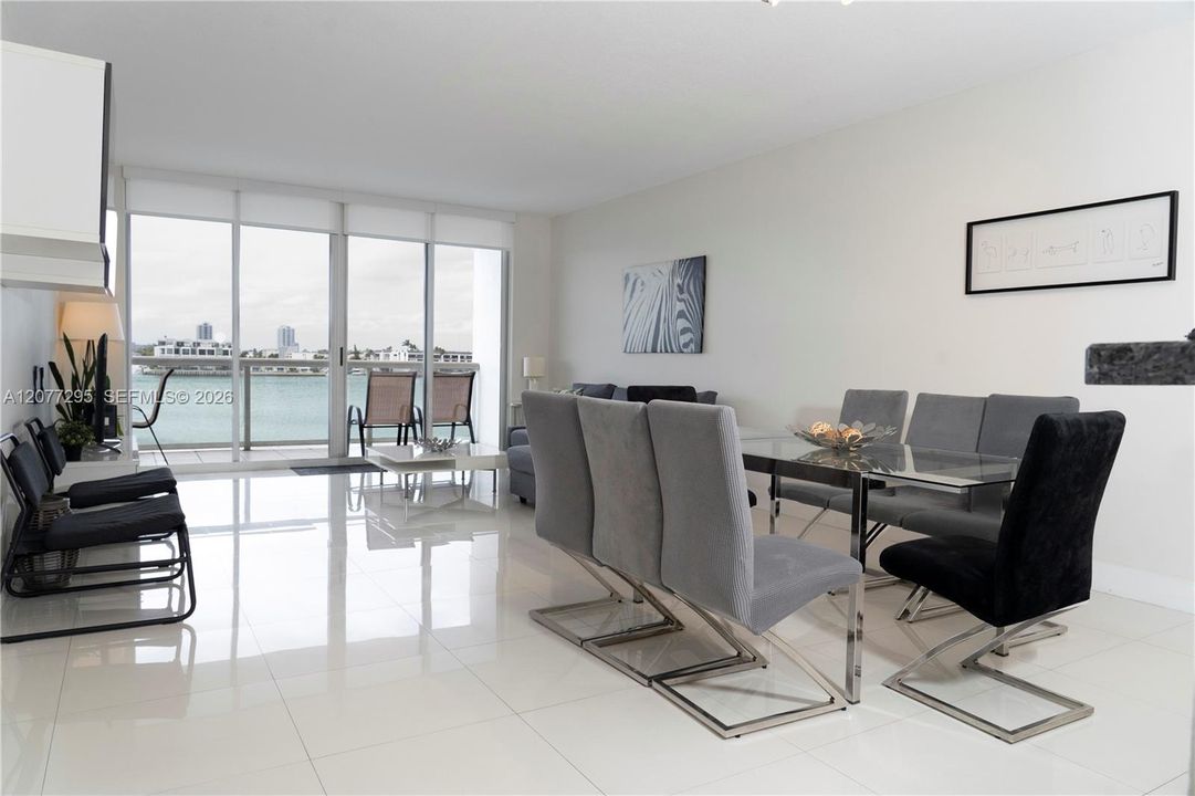 For Rent: $3,500 (2 beds, 2 baths, 1310 Square Feet)
