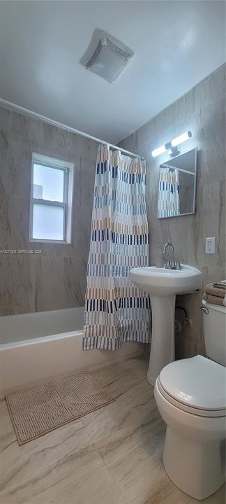 For Rent: $1,800 (2 beds, 1 baths, 600 Square Feet)