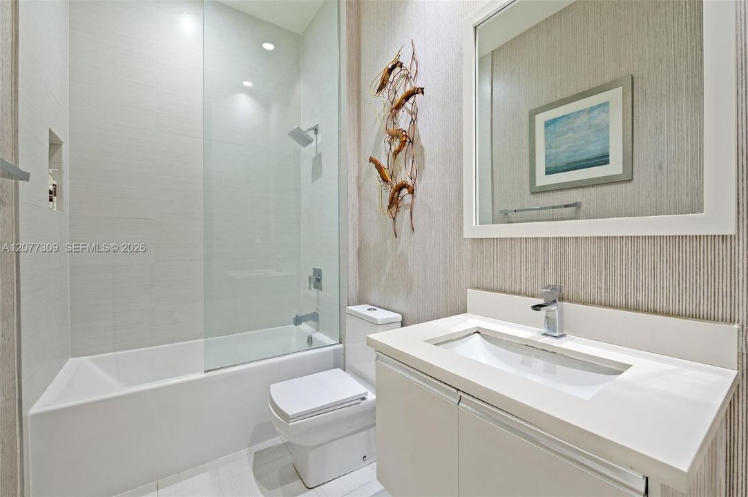 For Rent: $4,300 (3 beds, 2 baths, 1351 Square Feet)