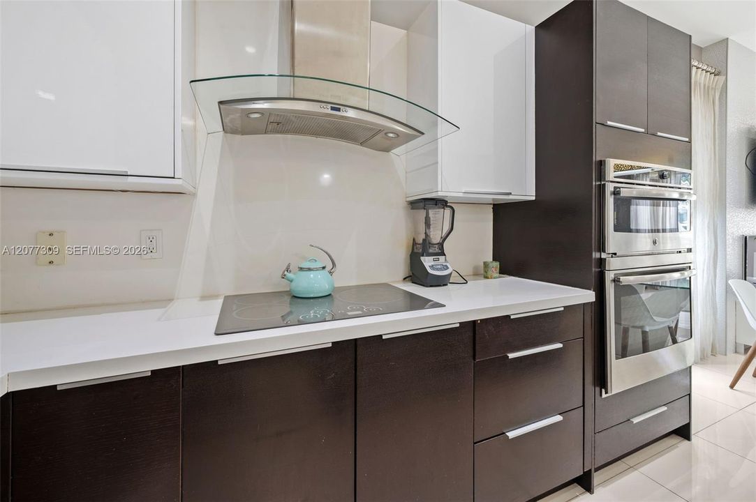 For Rent: $4,300 (3 beds, 2 baths, 1351 Square Feet)