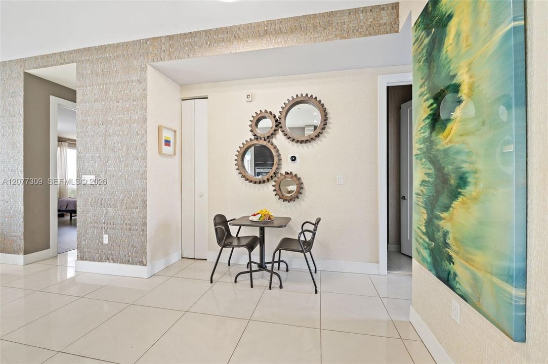 For Rent: $4,300 (3 beds, 2 baths, 1351 Square Feet)