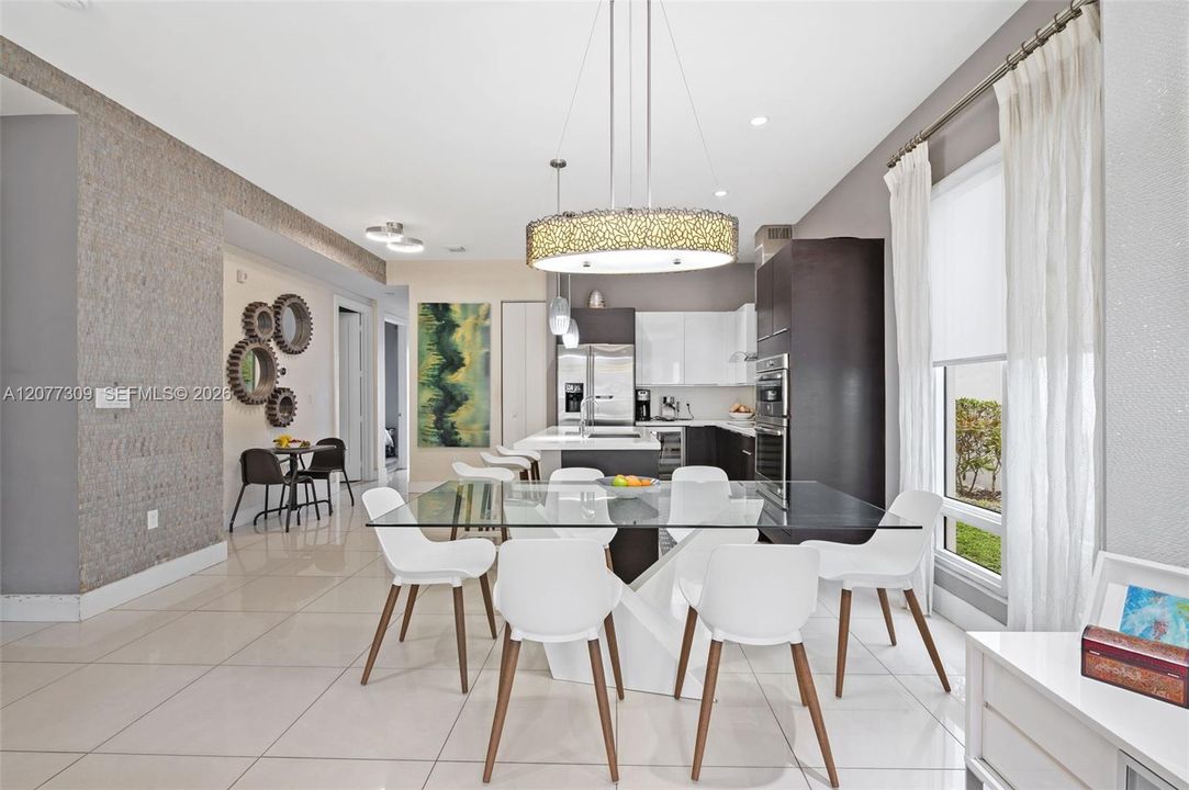 For Rent: $4,300 (3 beds, 2 baths, 1351 Square Feet)