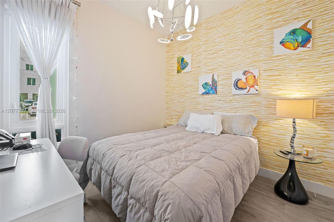 For Rent: $4,300 (3 beds, 2 baths, 1351 Square Feet)