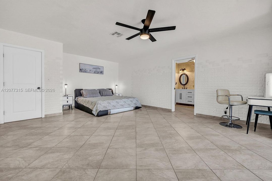 For Sale: $1,400,000 (3 beds, 2 baths, 2196 Square Feet)