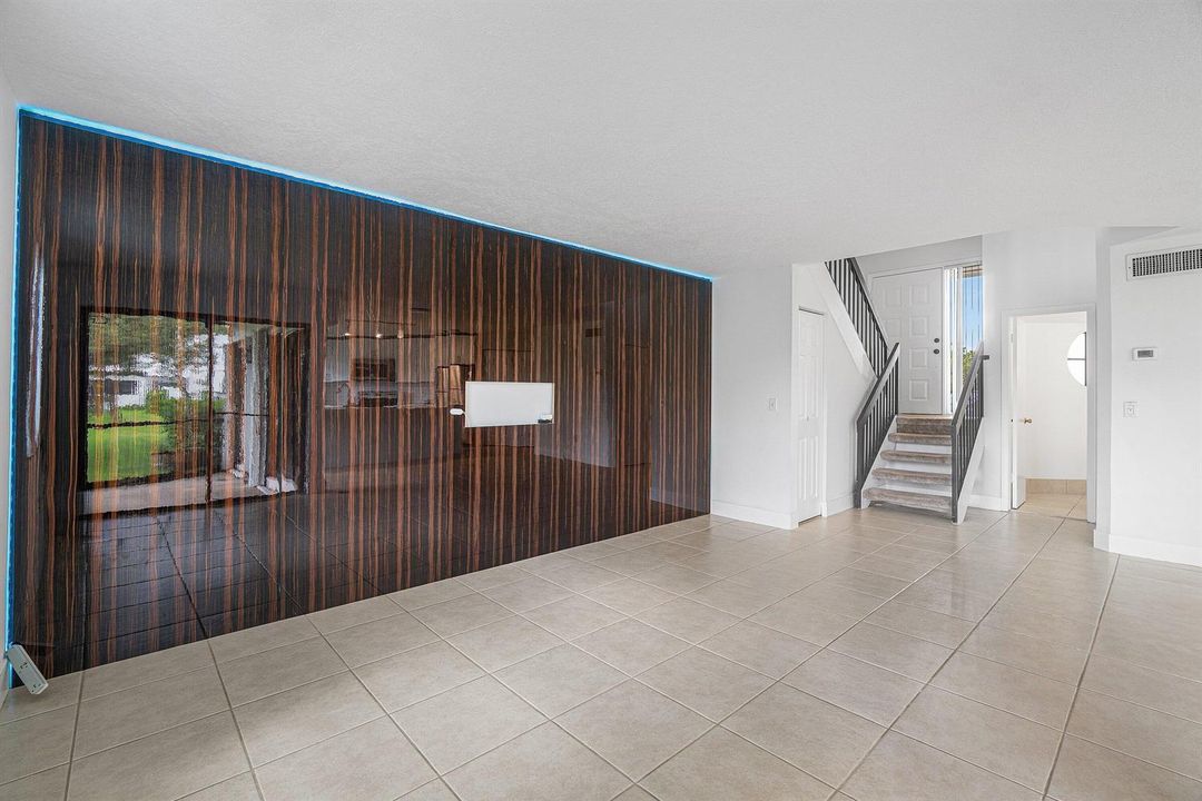 008-439Northwest36thAvenue-DeerfieldBeac