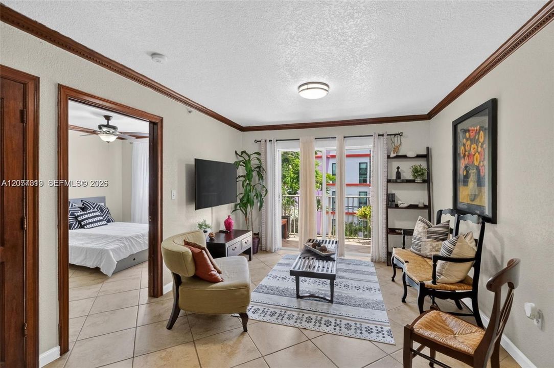 For Rent: $2,500 (2 beds, 2 baths, 865 Square Feet)
