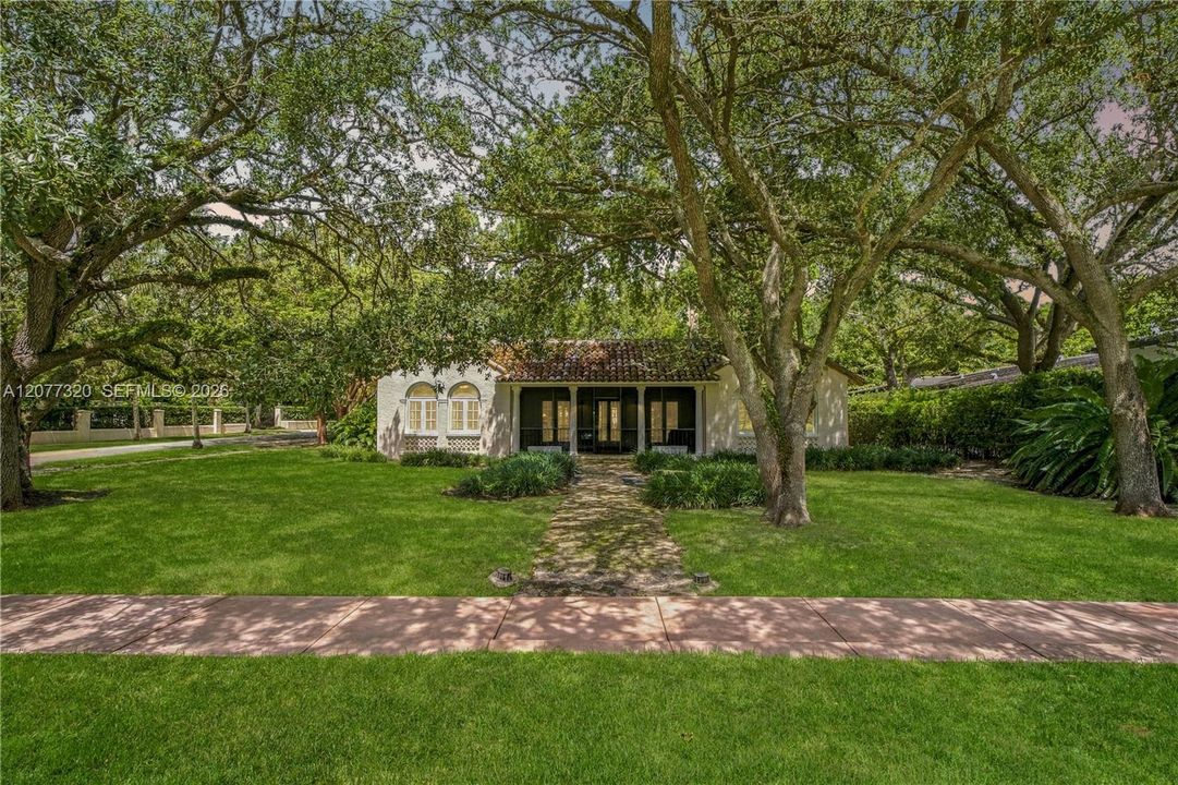 For Sale: $3,525,000 (4 beds, 3 baths, 2622 Square Feet)