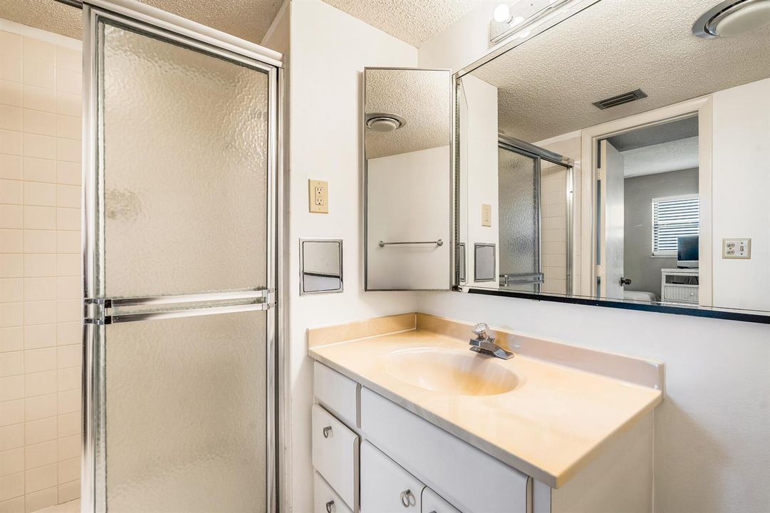 3939 Ocean Drive - 408C-69