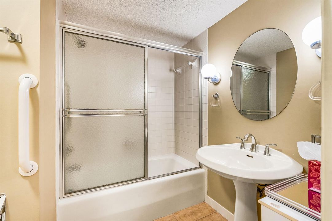 3939 Ocean Drive - 408C-39