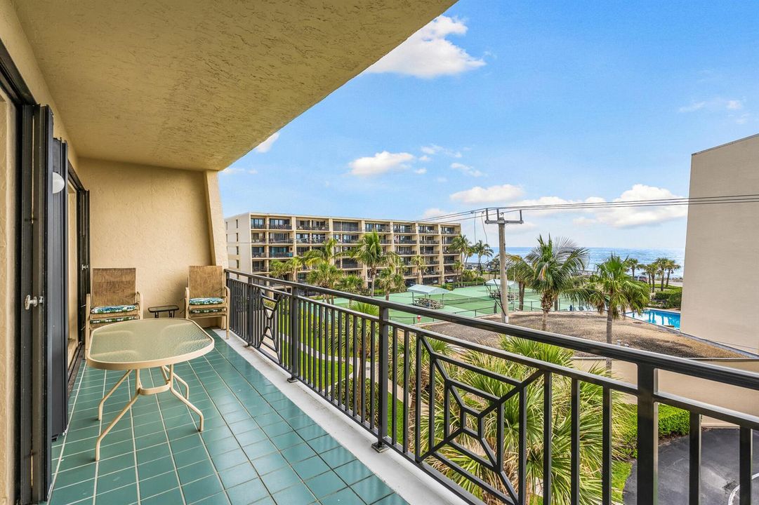 3939 Ocean Drive - 408C-95