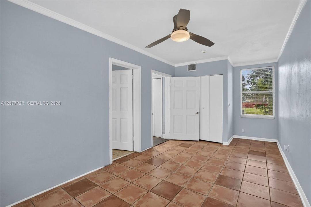 For Sale: $499,900 (2 beds, 2 baths, 1232 Square Feet)
