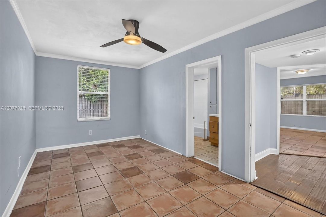 For Sale: $499,900 (2 beds, 2 baths, 1232 Square Feet)