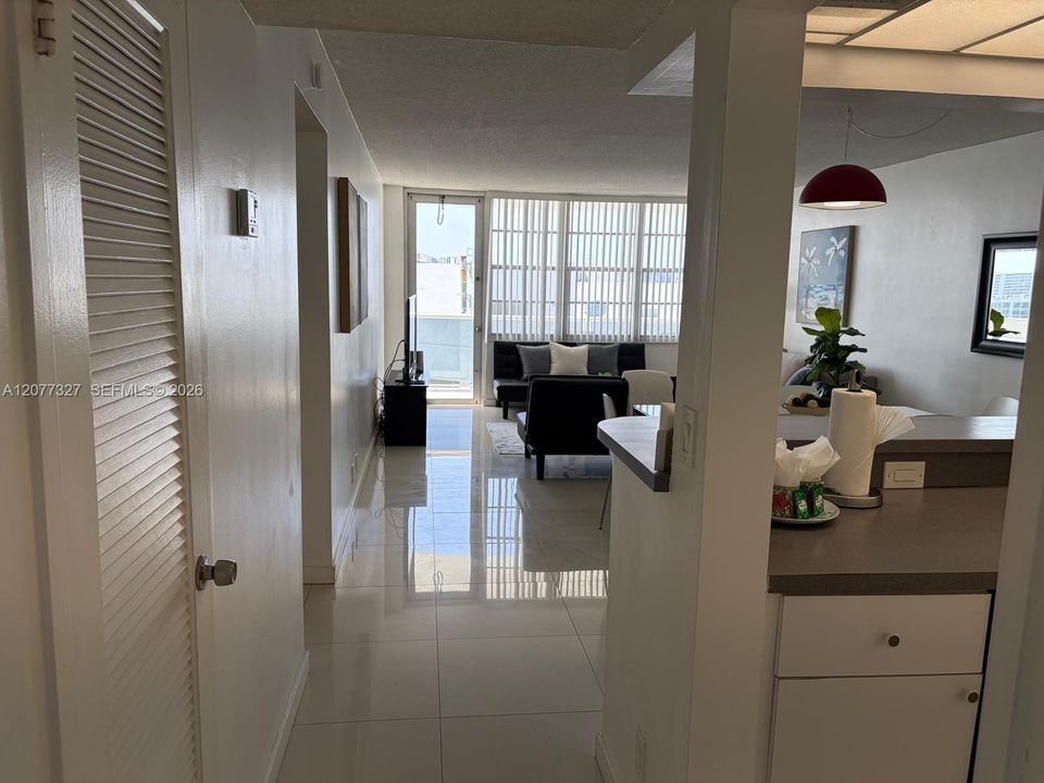 For Rent: $4,000 (2 beds, 2 baths, 1250 Square Feet)