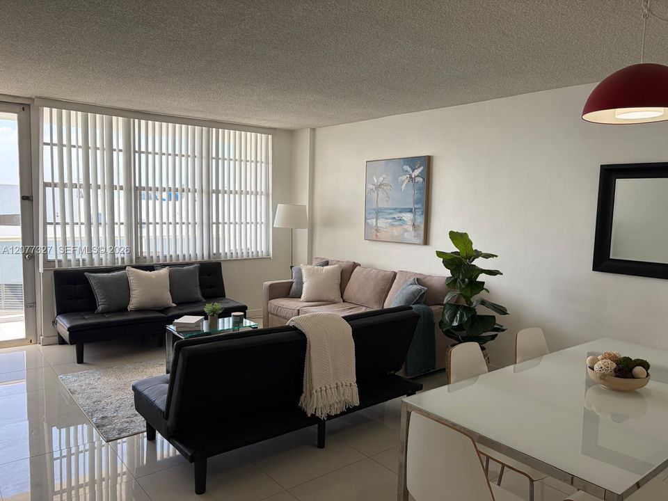 For Rent: $4,000 (2 beds, 2 baths, 1250 Square Feet)