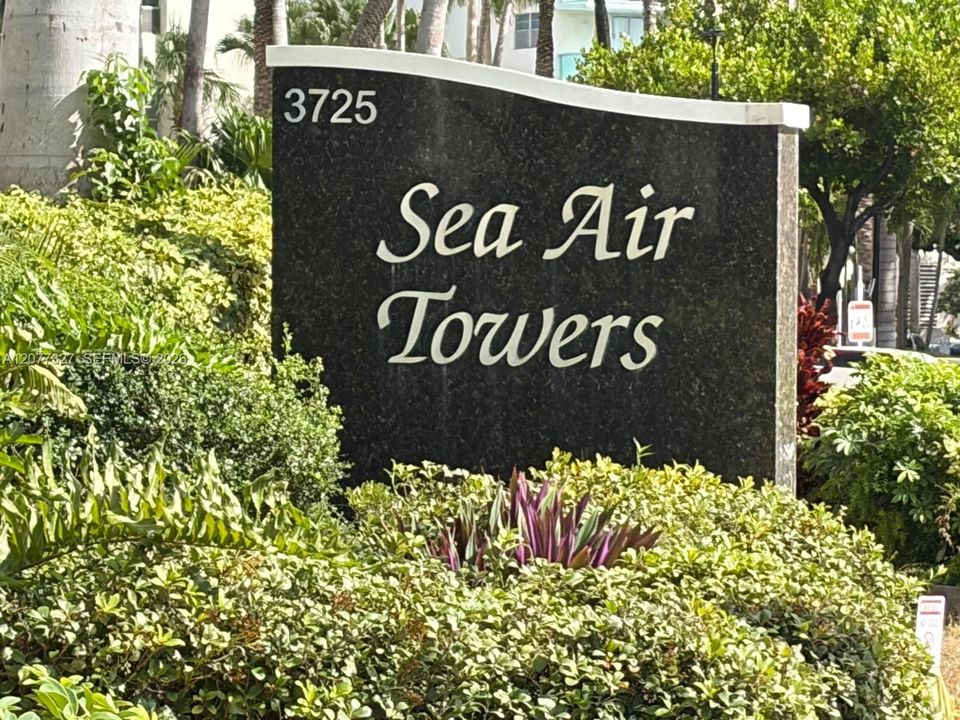 For Rent: $4,000 (2 beds, 2 baths, 1250 Square Feet)